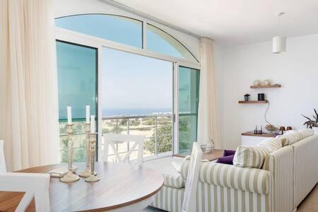 Joya Cyprus Mermaid Penthouse Apartment Agios Amvrosios (Kyrenia) Exterior foto