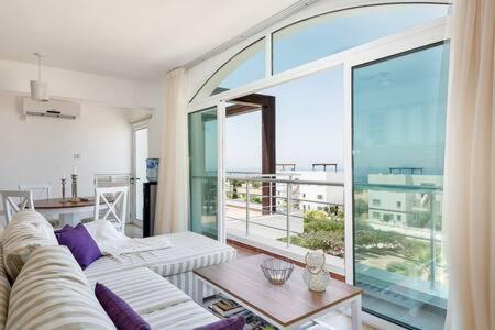 Joya Cyprus Mermaid Penthouse Apartment Agios Amvrosios (Kyrenia) Exterior foto